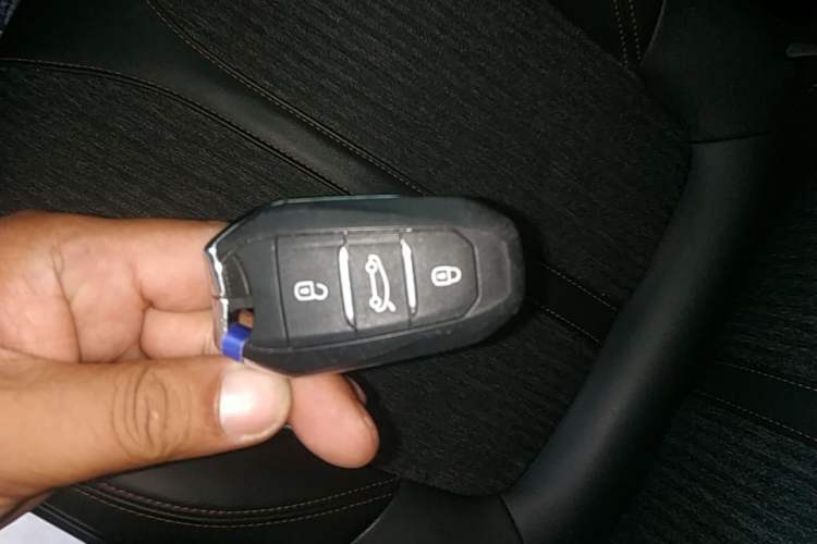 Used Peugeot 5008 2017 380THP 7-Seater Elite Edition Vehicle Key