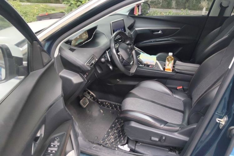 Used Peugeot 5008 2017 380THP 7-Seater Elite Edition Driver Seat