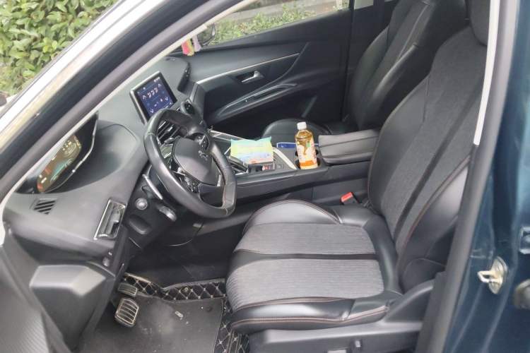 Used Peugeot 5008 2017 380THP 7-Seater Elite Edition Left Front Seat
