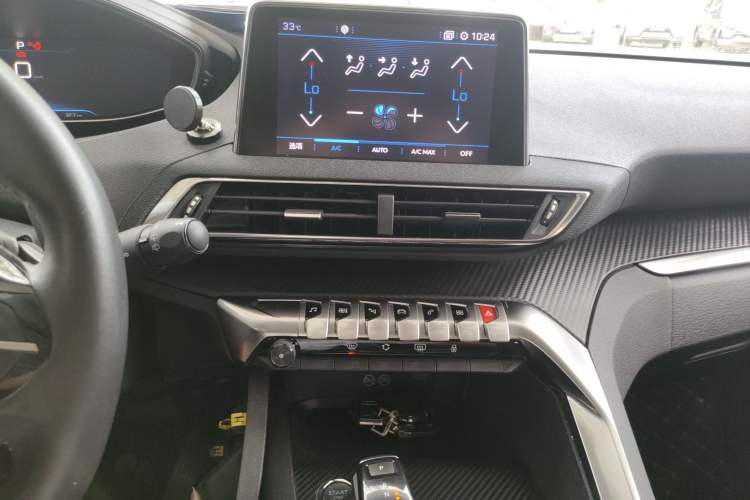 Used Peugeot 5008 2017 380THP 5-Seater Elite Edition Audio And AC Panel