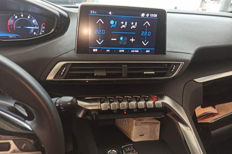 Used Peugeot 5008 2017 350THP 5-Seat Elite Edition Audio And AC Panel