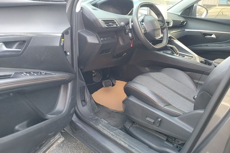 Used Peugeot 5008 2017 350THP 5-Seat Elite Edition Driver Seat