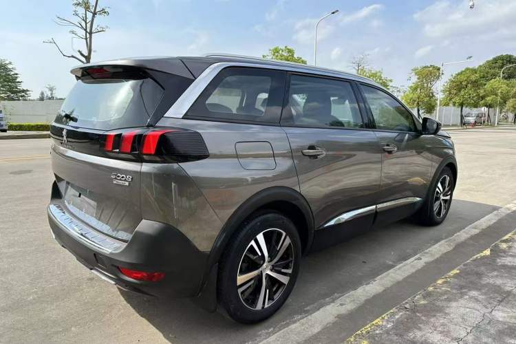Used Peugeot 5008 2017 380THP 5-Seater Elite Edition Exterior 8