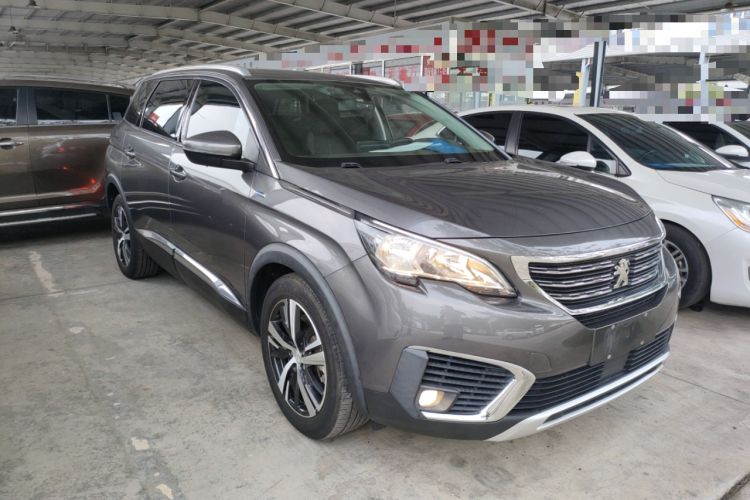 Used Peugeot 5008 2017 380THP 5-Seater Elite Edition Front Right 45 Deg