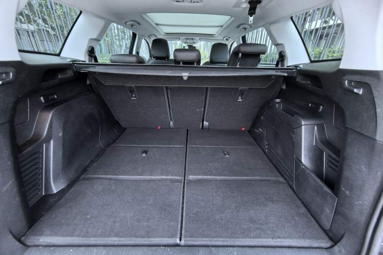 Used Peugeot 5008 2017 350THP 5-Seat Elite Edition Interior 5