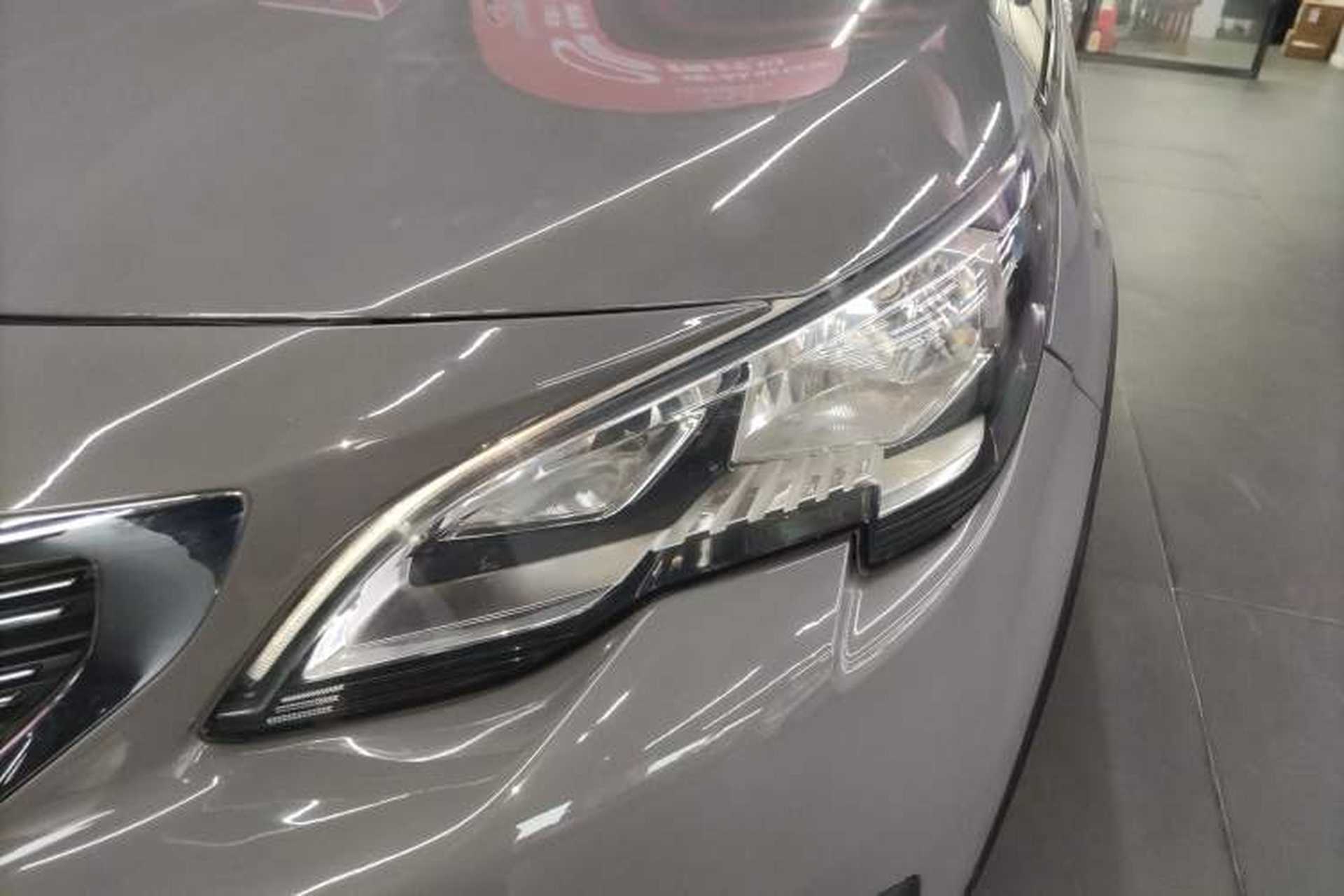 Used Peugeot 5008 2017 350THP 7-Seater Elite Edition Left Front Headlight