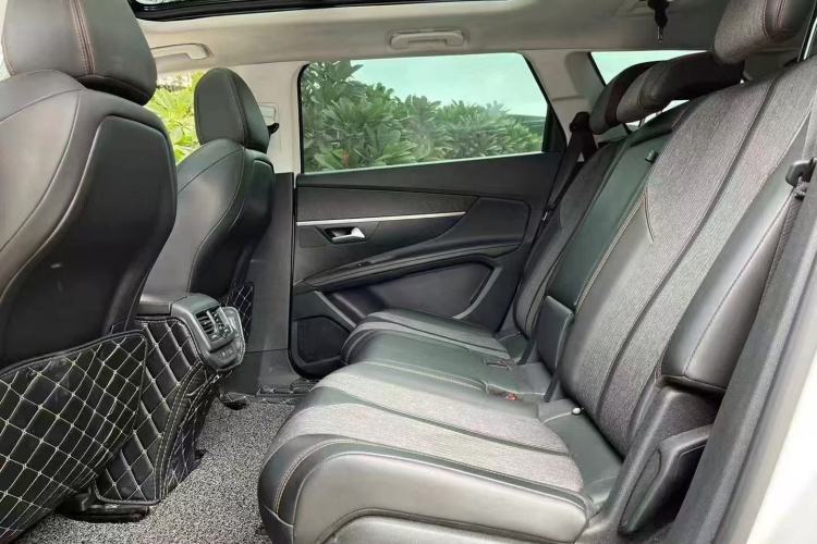 Used Peugeot 5008 2017 350THP 7-Seater Elite Edition Left Rear Seat