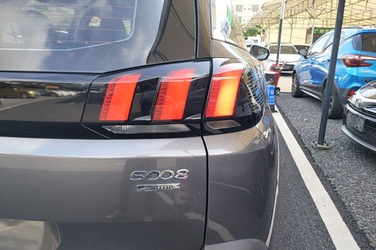 Used Peugeot 5008 2017 350THP 5-Seat Elite Edition Right Rear Taillight