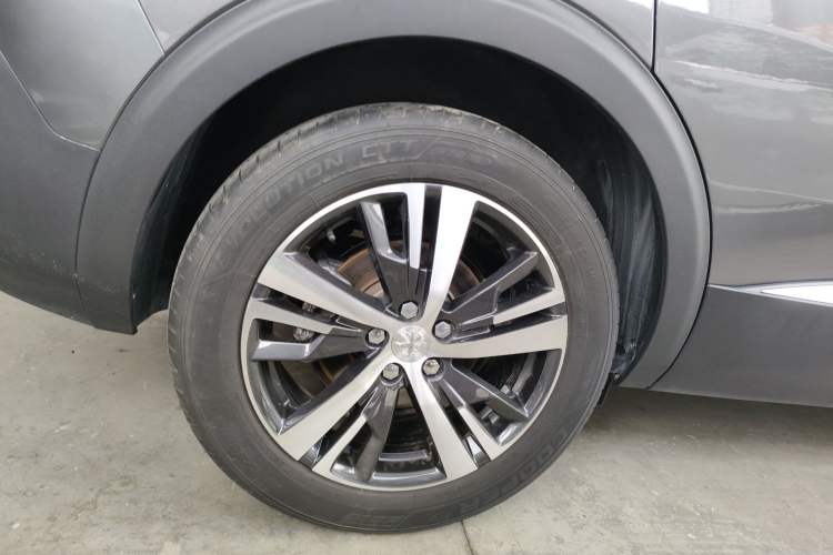 Used Peugeot 5008 2017 380THP 5-Seater Elite Edition Right Rear Wheel Hub