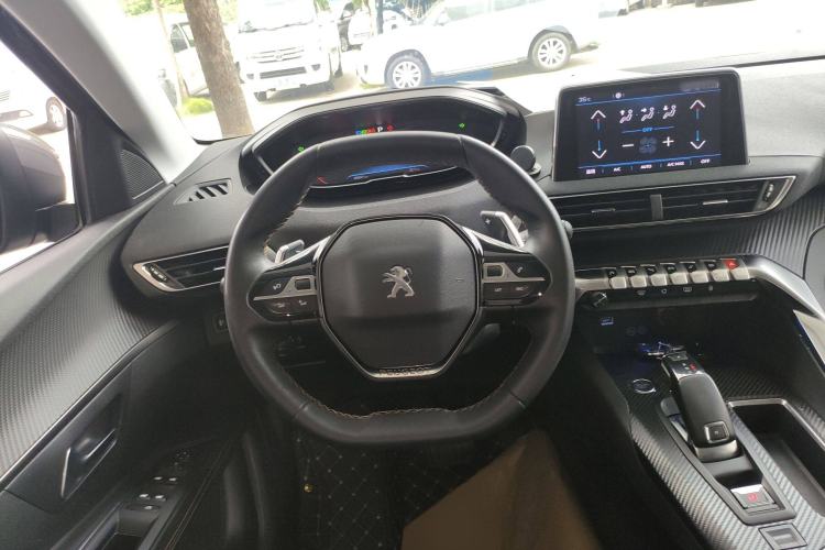 Used Peugeot 5008 2017 380THP 5-Seater Elite Edition Steering Wheel
