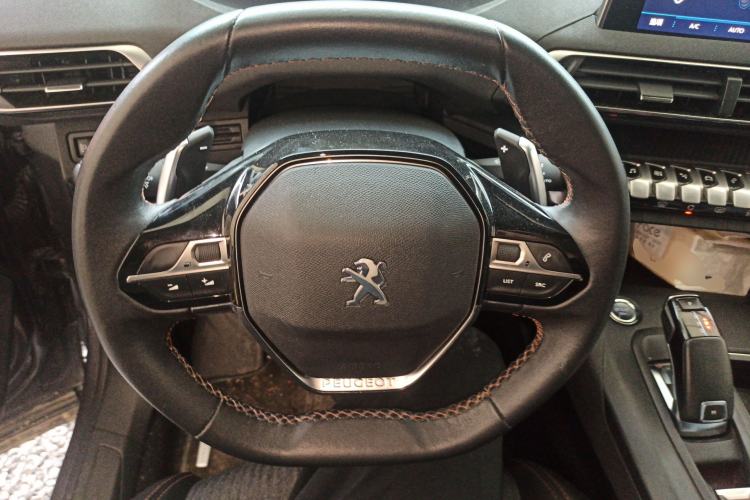 Used Peugeot 5008 2017 350THP 5-Seat Elite Edition Steering Wheel