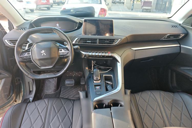 Used Peugeot 5008 2017 380THP 7-Seater Elite Edition Center Console