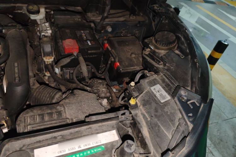 Used Peugeot 5008 2017 350THP 7-Seater Elite Edition Engine Bay Left