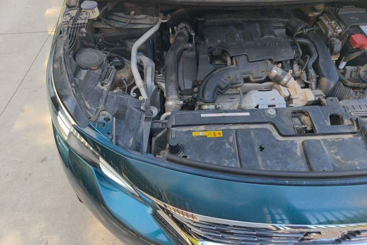 Used Peugeot 5008 2017 350THP 7-Seater Elite Edition Engine Bay Right