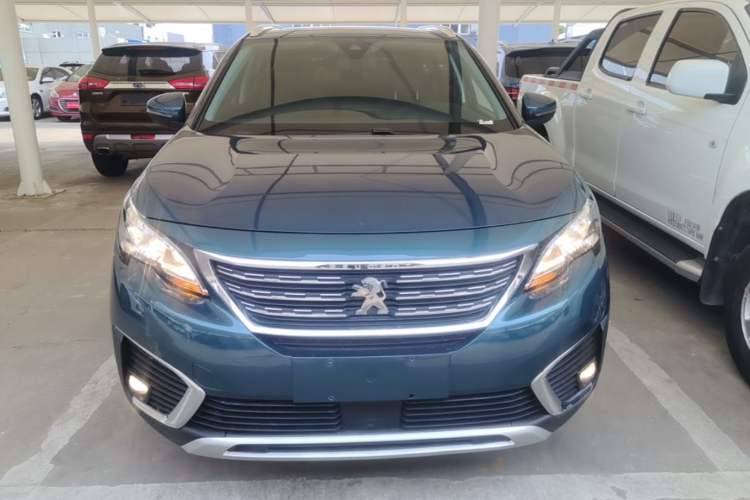 Used Peugeot 5008 2017 380THP 7-Seater Elite Edition Front