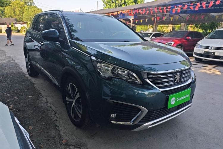Used Peugeot 5008 2017 350THP 7-Seater Elite Edition Front Right 45 Deg