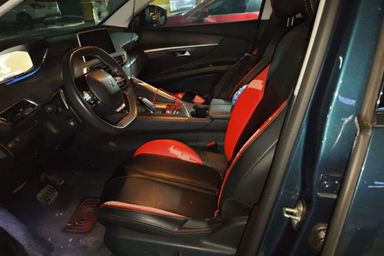 Used Peugeot 5008 2017 350THP 7-Seater Elite Edition Left Front Seat