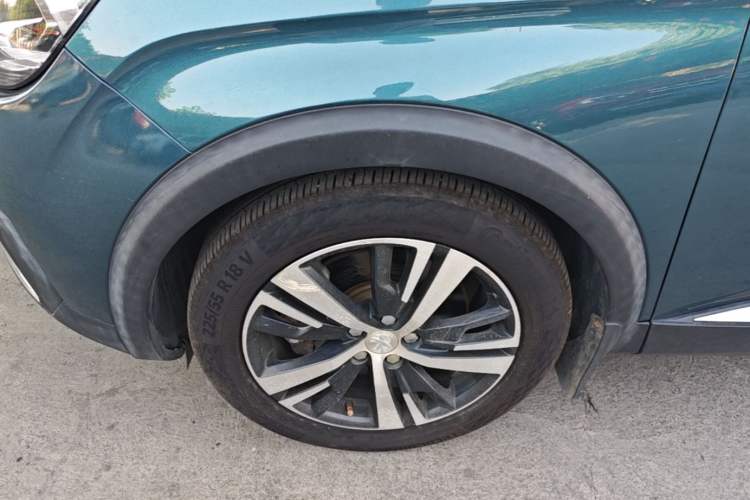 Used Peugeot 5008 2017 350THP 7-Seater Elite Edition Left Front Wheel Hub