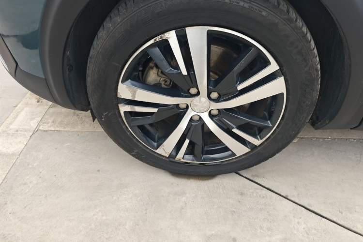 Used Peugeot 5008 2017 350THP 7-Seater Elite Edition Left Front Wheel Hub