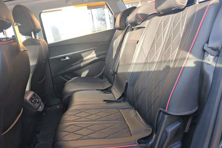 Used Peugeot 5008 2017 380THP 7-Seater Elite Edition Left Rear Seat