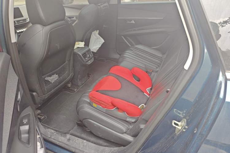 Used Peugeot 5008 2017 380THP 7-Seater Luxury Edition Left Rear Seat