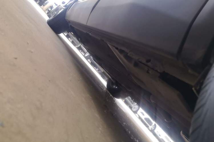 Used Peugeot 5008 2017 380THP 7-Seater Elite Edition Left Side Sill