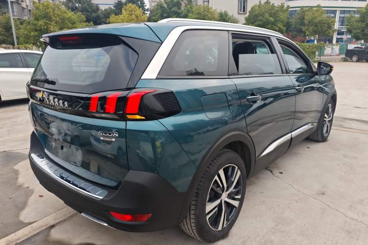 Used Peugeot 5008 2017 350THP 7-Seater Elite Edition Rear Right 45 Deg