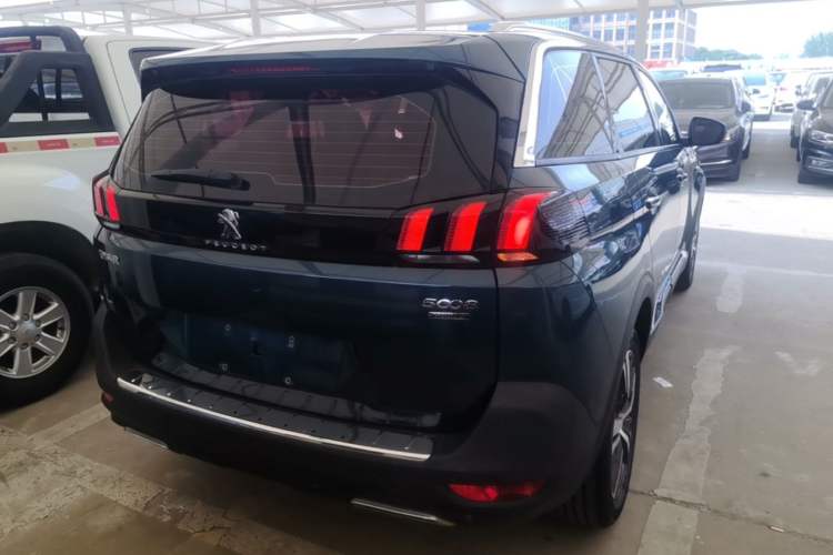 Used Peugeot 5008 2017 380THP 7-Seater Elite Edition Rear Right 45 Deg