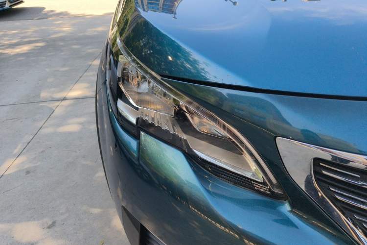 Used Peugeot 5008 2017 350THP 7-Seater Elite Edition Right Front Headlight