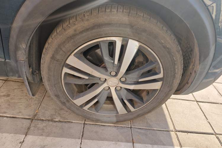 Used Peugeot 5008 2017 380THP 7-Seater Elite Edition Right Front Wheel Hub