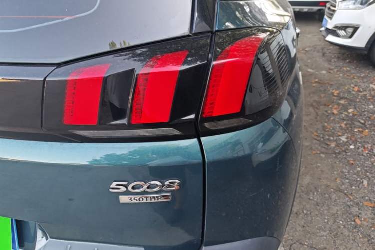 Used Peugeot 5008 2017 350THP 7-Seater Elite Edition Right Rear Taillight