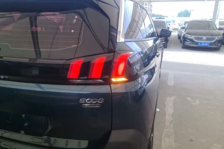 Used Peugeot 5008 2017 380THP 7-Seater Elite Edition Right Rear Taillight