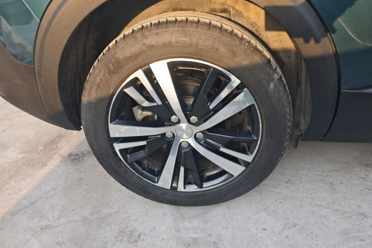Used Peugeot 5008 2017 350THP 7-Seater Elite Edition Right Rear Wheel Hub