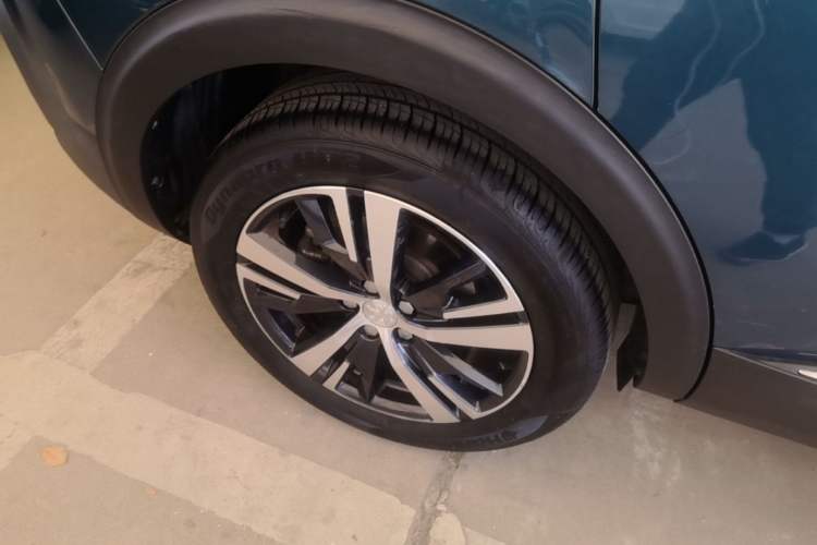 Used Peugeot 5008 2017 380THP 7-Seater Elite Edition Right Rear Wheel Hub
