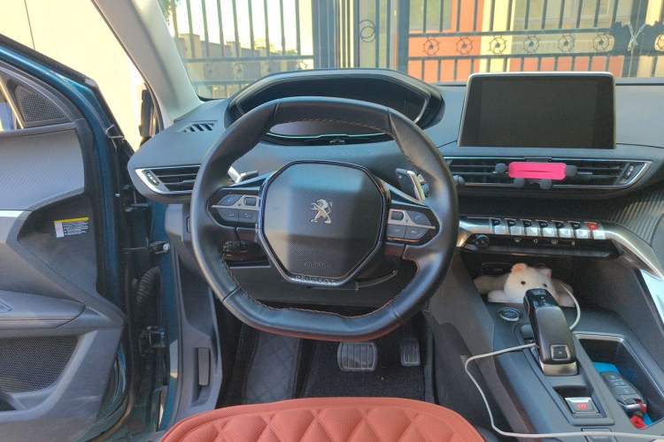 Used Peugeot 5008 2017 350THP 7-Seater Elite Edition Steering Wheel