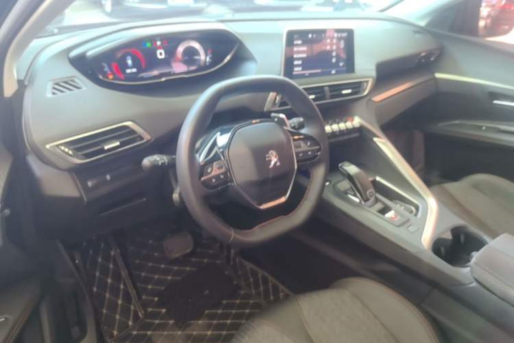 Used Peugeot 5008 2017 380THP 7-Seater Elite Edition Steering Wheel