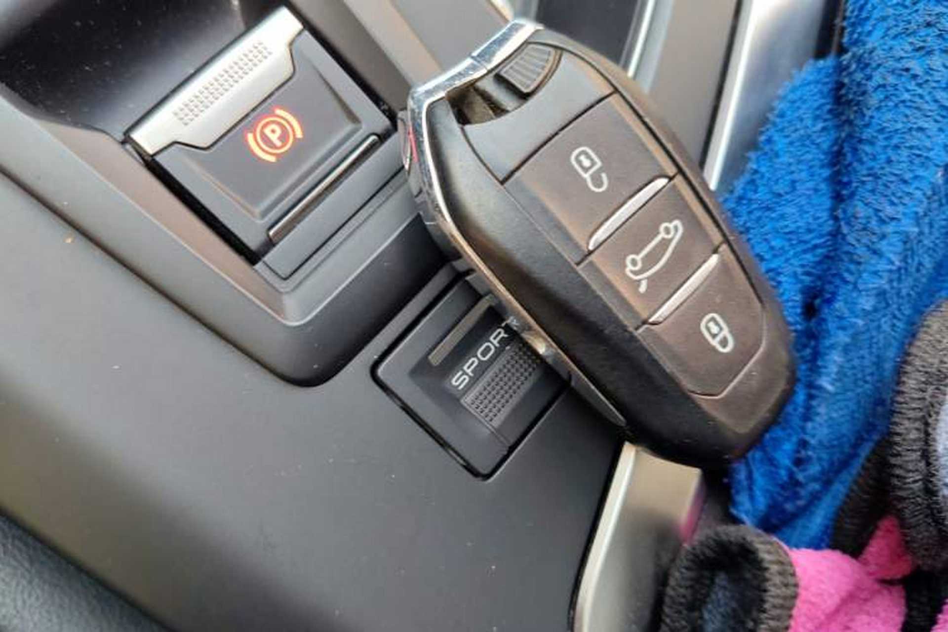 Used Peugeot 5008 2017 380THP 7-Seater Luxury Edition Vehicle Key