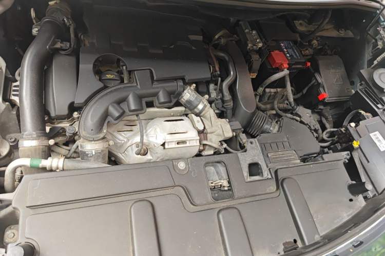 Used Peugeot 5008 2017 350THP 7-Seater Elite Edition Engine Bay