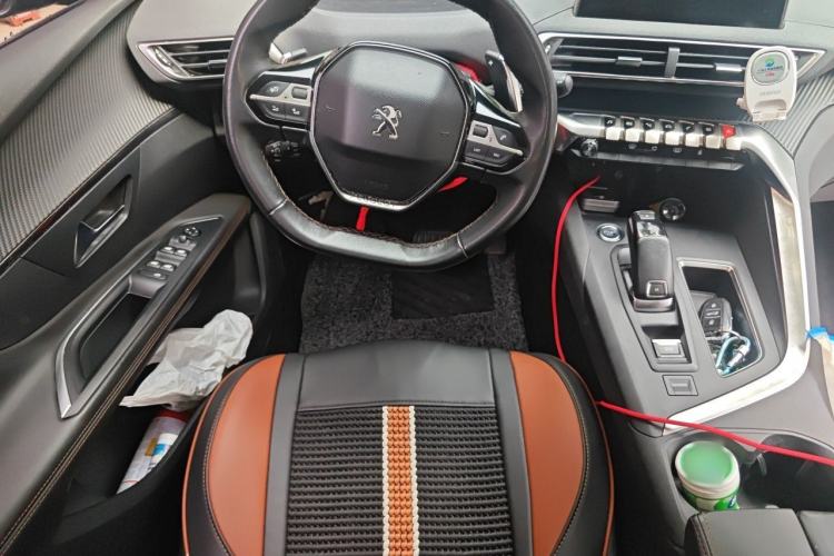 Used Peugeot 5008 2017 350THP 7-Seater Elite Edition Steering Wheel