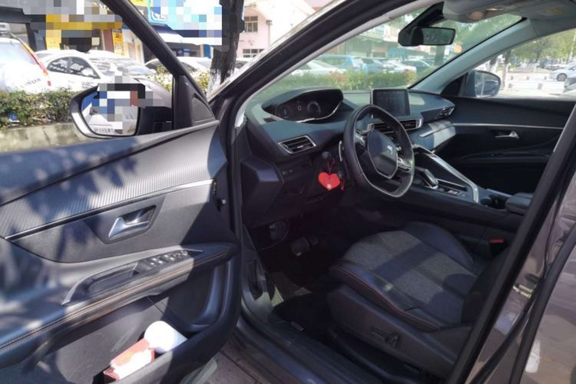 Used Peugeot 5008 2017 350THP 5-Seat Elite Edition Driver Seat