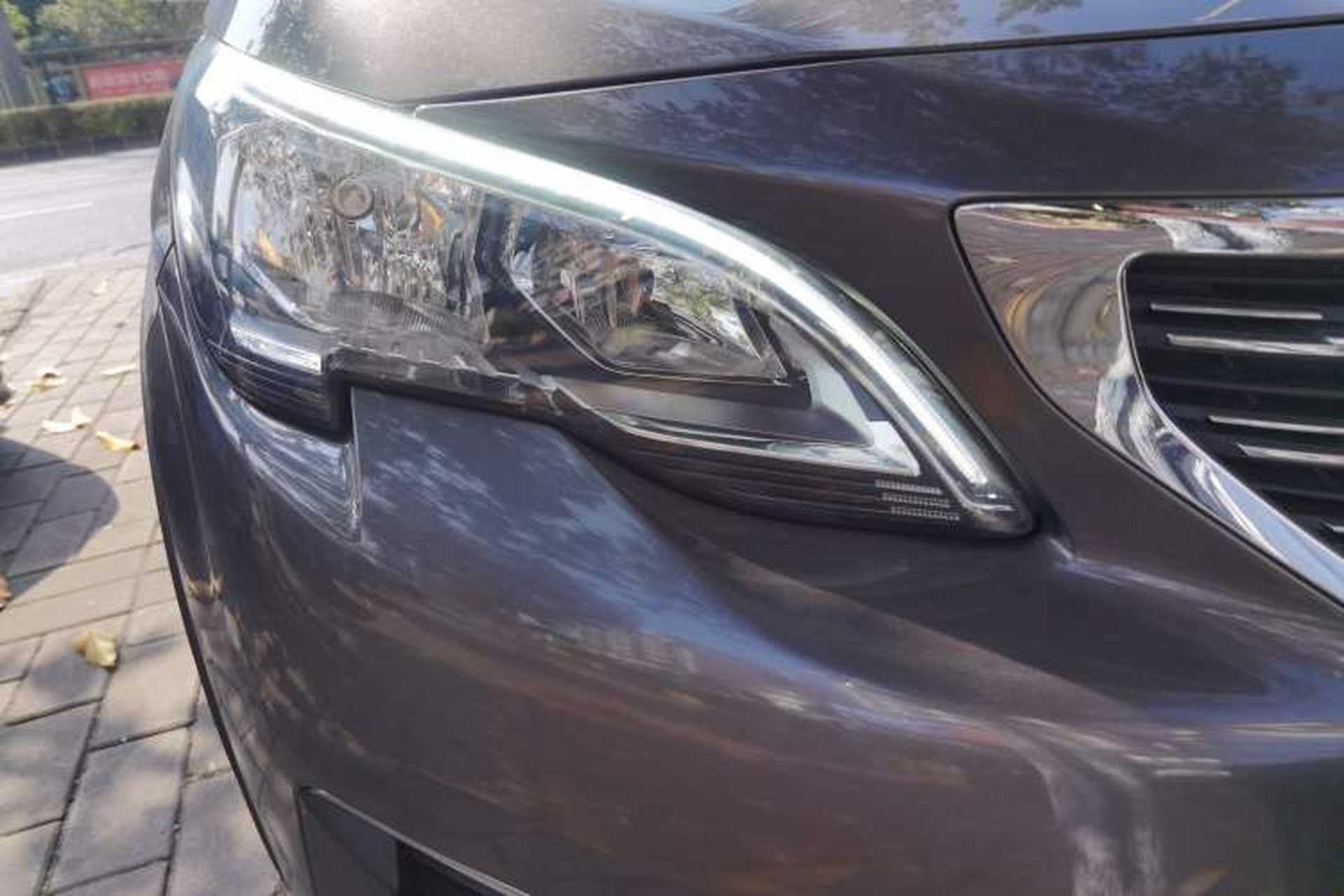 Used Peugeot 5008 2017 350THP 5-Seat Elite Edition Right Front Headlight