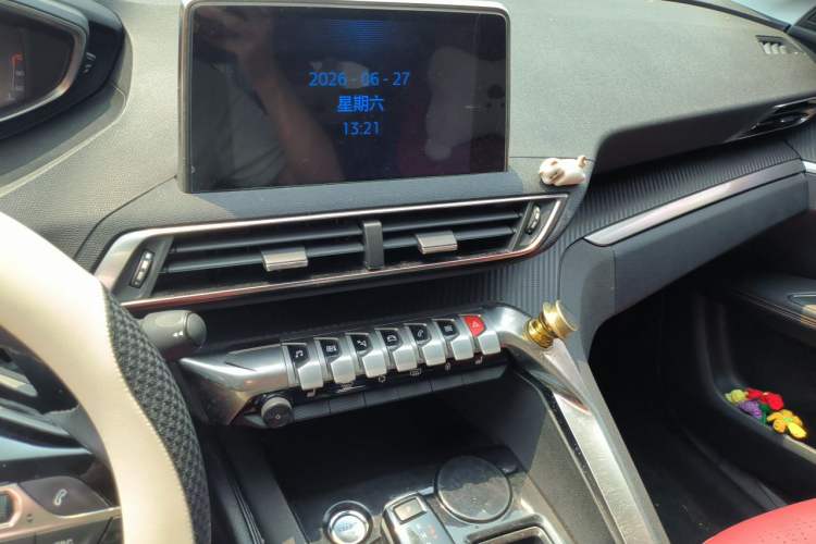 Used Peugeot 5008 2017 380THP 7-Seater Boundary-Free Edition Audio And AC Panel