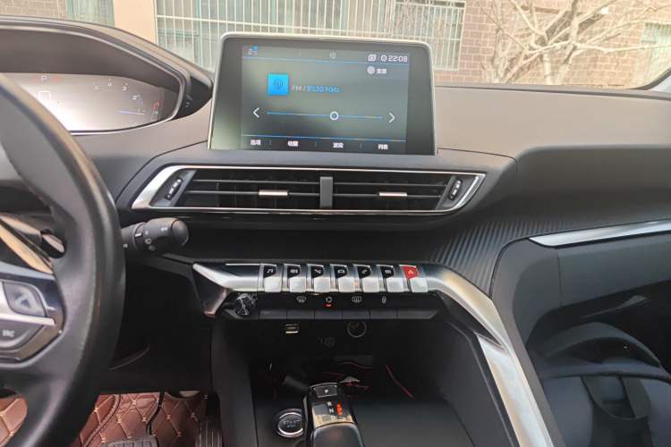 Used Peugeot 5008 2017 380THP 7-Seater Elite Edition Audio And AC Panel