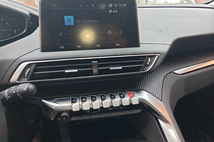 Used Peugeot 5008 2017 380THP 5-Seater Elite Edition Audio And AC Panel