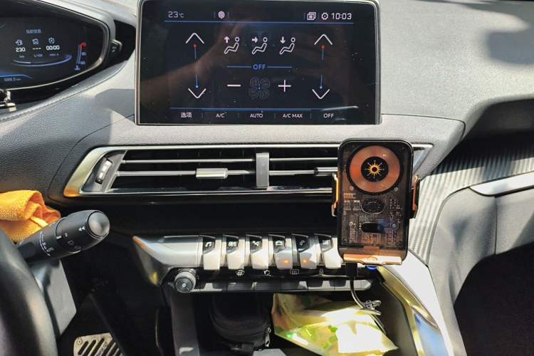 Used Peugeot 5008 2017 350THP 7-Seater Elite Edition Audio And AC Panel