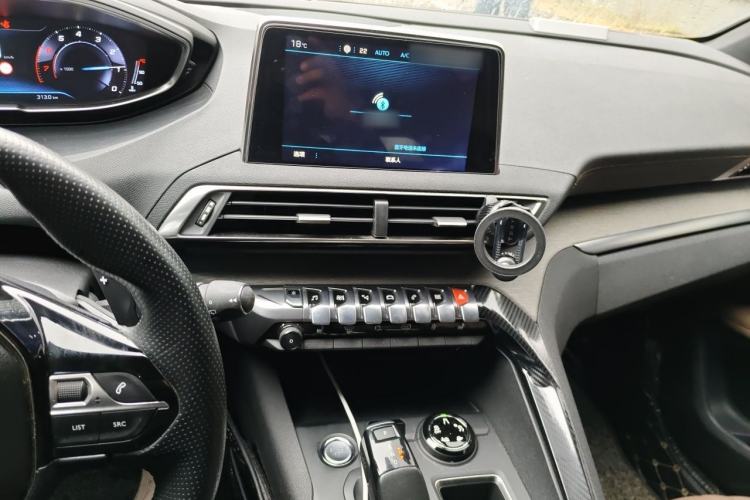 Used Peugeot 5008 2017 380THP 7-Seater Luxury GT Edition Audio And AC Panel