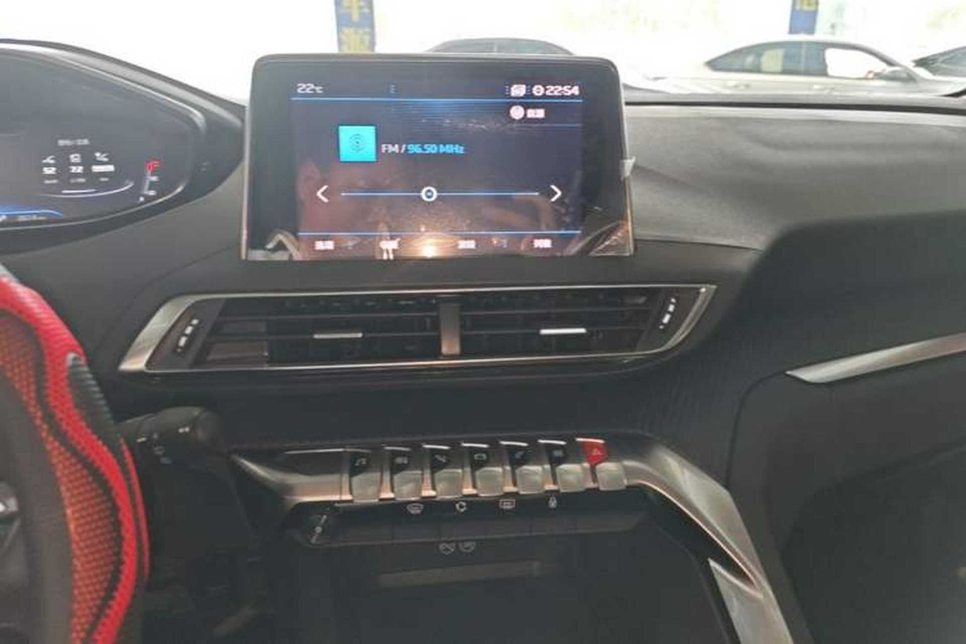 Used Peugeot 5008 2017 350THP 5-Seat Elite Edition Audio And AC Panel