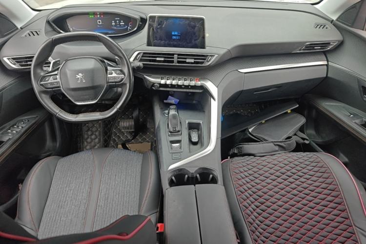 Used Peugeot 5008 2017 350THP 7-Seater Elite Edition Center Console