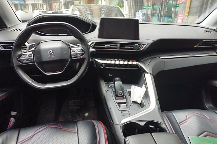Used Peugeot 5008 2017 380THP 7-Seater Elite Edition Center Console