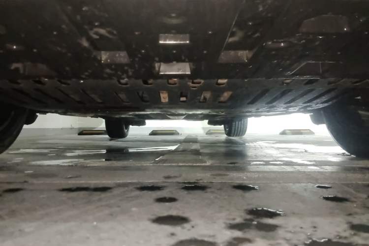 Used Peugeot 5008 2017 380THP 7-Seater Elite Edition Chassis Front